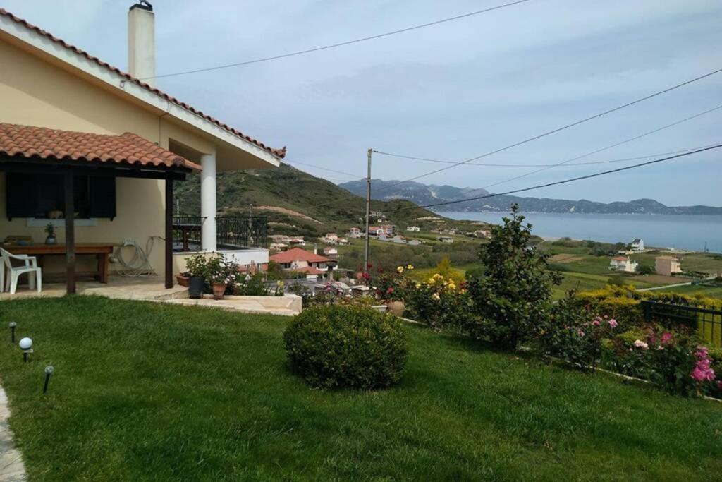 Villa Roses-Mourteri Exteriör bild